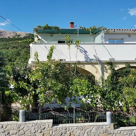 Apartment Polic With Terrace