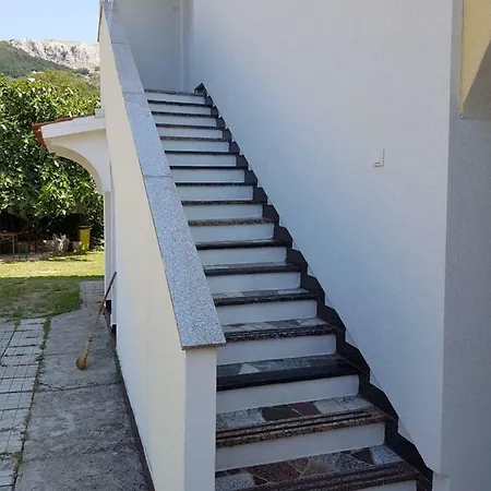 Apartment Polic With Terrace *