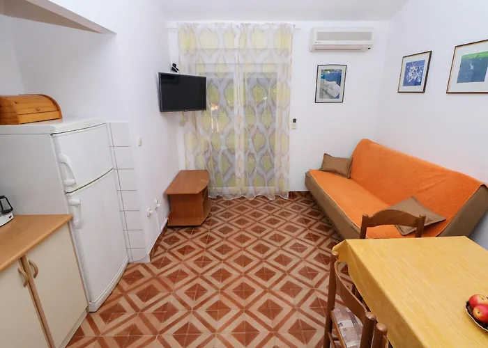 Apartmán Polic With Terrace